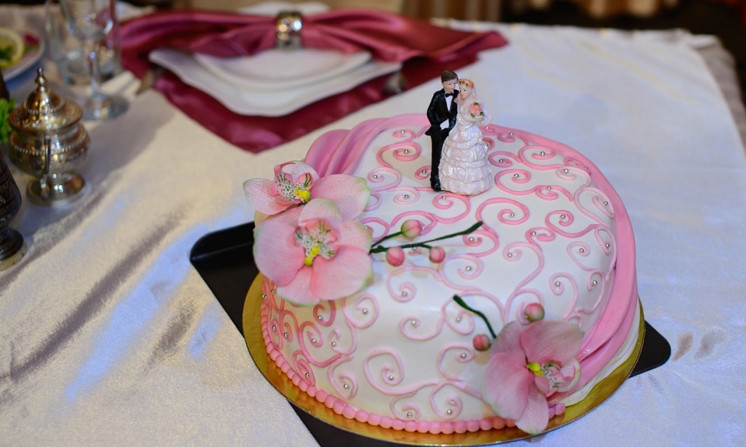 Jak udekorować tort na 50 rocznicę ślubu?